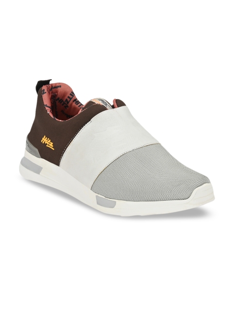 

Hitz Men White & Brown Coloublocked Running Shoes
