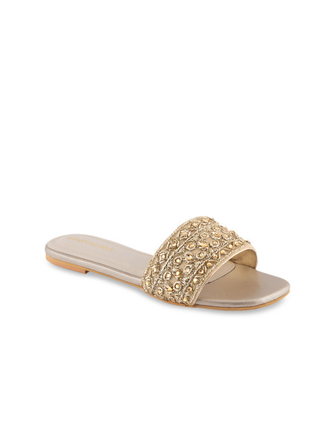 

Signature Sole Women Gold-Toned Solid Open Toe Flats