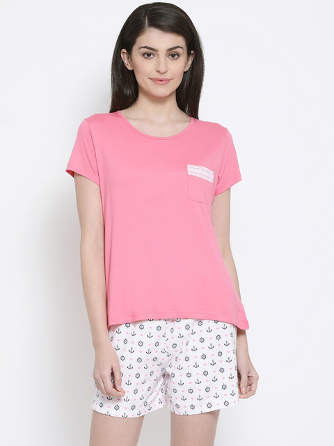 

Kanvin Women Pink & White Solid Night suit