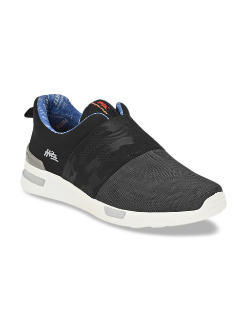 

Hitz Men Charcoal Grey & Black Running Shoes