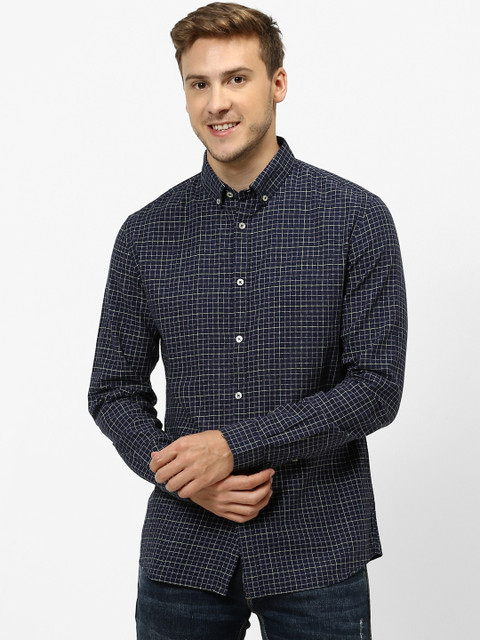 

Celio Men Navy Blue & White Regular Fit Checked Casual Shirt