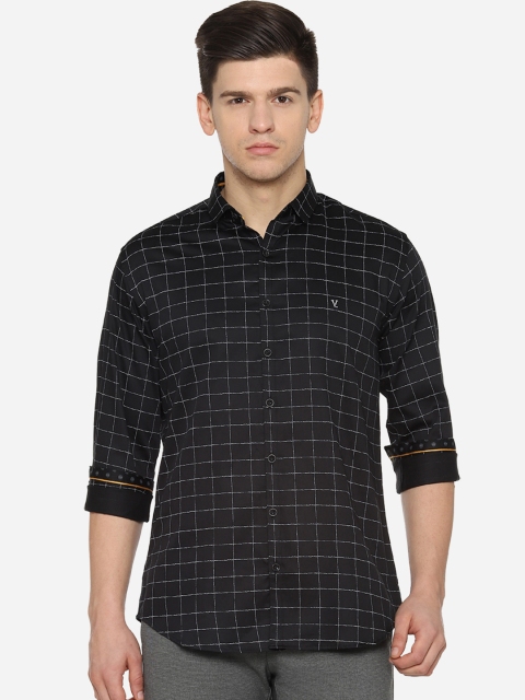 

V Dot Men Black Slim Fit Checked Casual Shirt