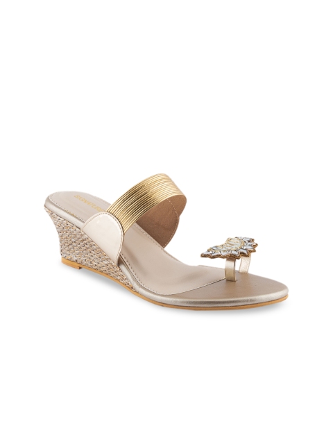

Signature Sole Women Gold-Toned Solid Heels
