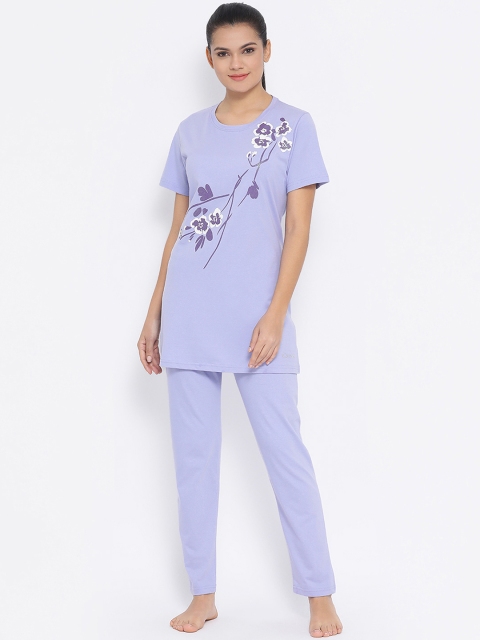 

Kanvin Women Violet & Off-White Printed Night Suit