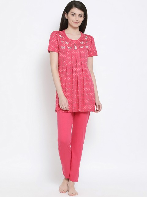 

Kanvin Women Rose Printed Night suit