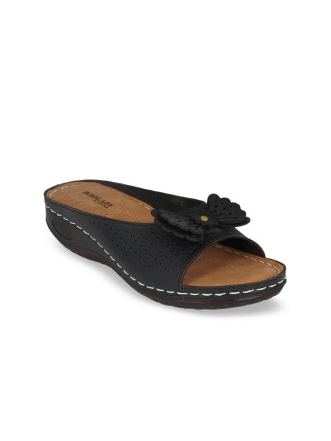 

SCENTRA Women Black Textured Wedges