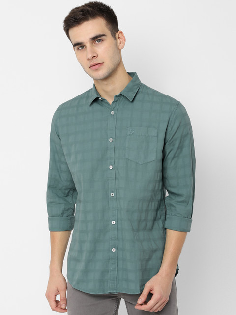 

Solly Jeans Co. Men Green Regular Fit Checked Casual Shirt