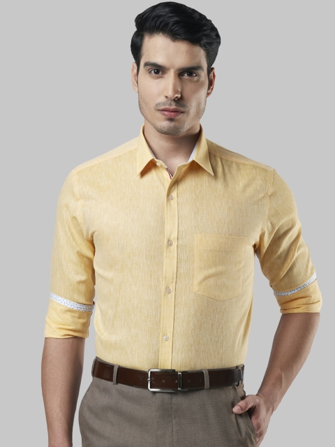 

Next Look Men Yellow Slim Fit Solid Formal Shirt