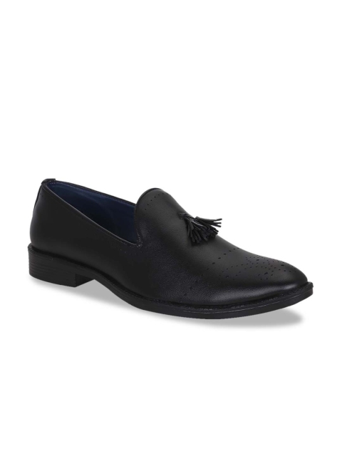 

Get Glamr Men Black Loafers