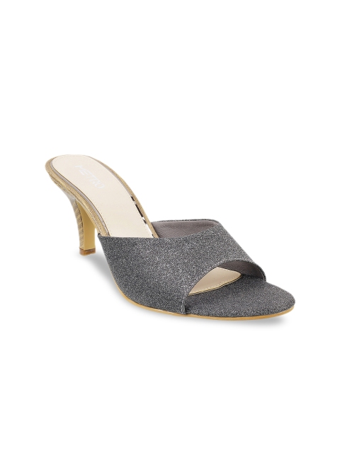 

Metro Women Grey Solid Heels