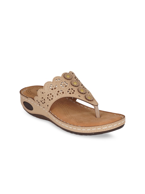 

SCENTRA Women Beige Textured Wedges