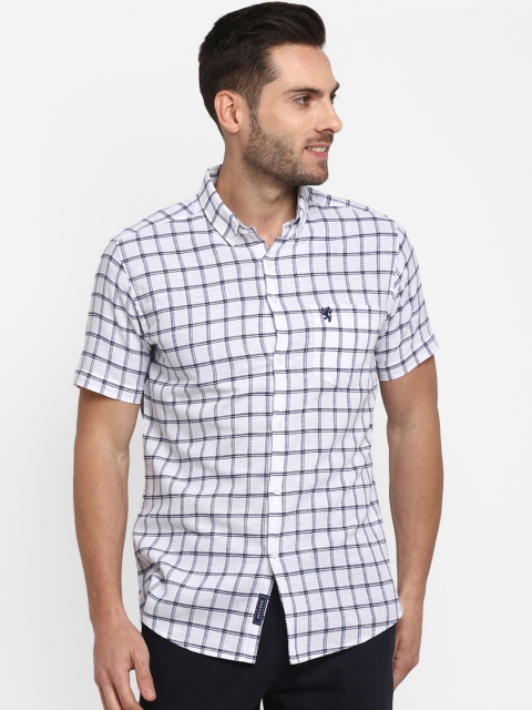 

Red Tape Men White & Blue Regular Fit Checked Casual Shirt