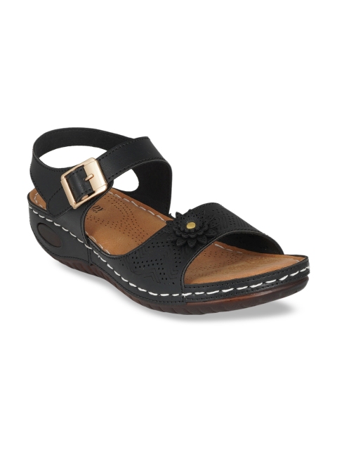 

SCENTRA Women Black Textured Wedges