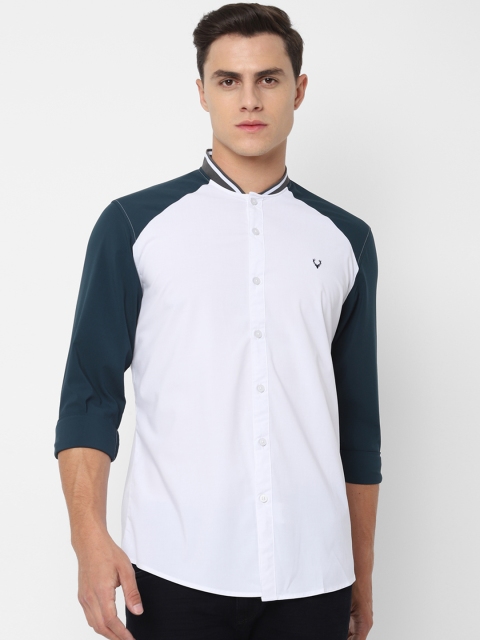 

Solly Jeans Co. Men White & Blue Regular Fit Colourblocked Casual Shirt