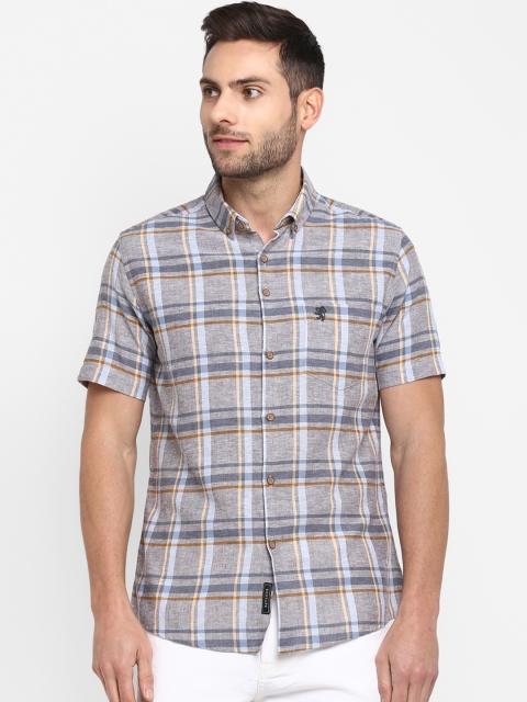 

Red Tape Men Grey Melange & Blue Regular Fit Checked Casual Shirt