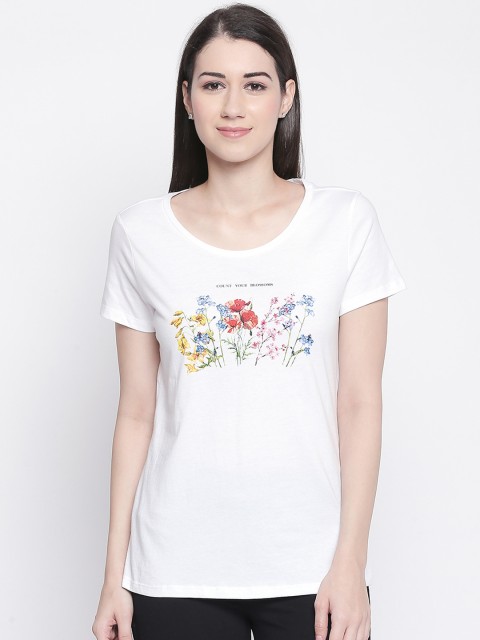 

Honey by Pantaloons Women White Red Printed Round Neck Pure Cotton T-shirt