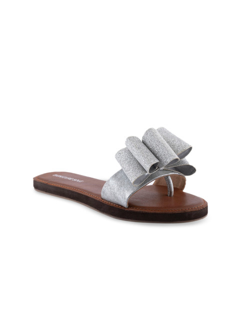 

Signature Sole Women Silver-Toned Solid Open Toe Flats
