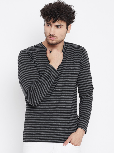 

LE BOURGEOIS Men Black & Grey Striped Round Neck T-shirt