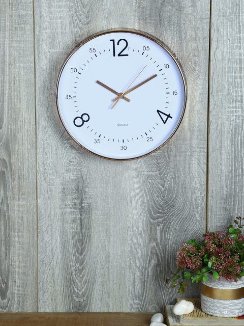 

House Of Accessories White Round Solid 30 x 30 CM Analogue Wall Clock