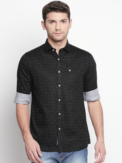 

Solemio Men Black & Off-White Regular Fit Printed Casual Shirt