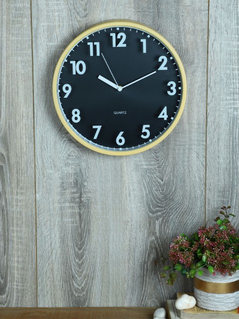 

House Of Accessories Black Round Solid 30 x 30 CM Analogue Wall Clock