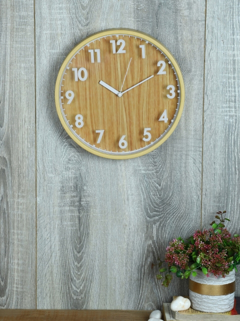 

House Of Accessories Brown Round Solid 30 x 30 CM Analogue Wall Clock