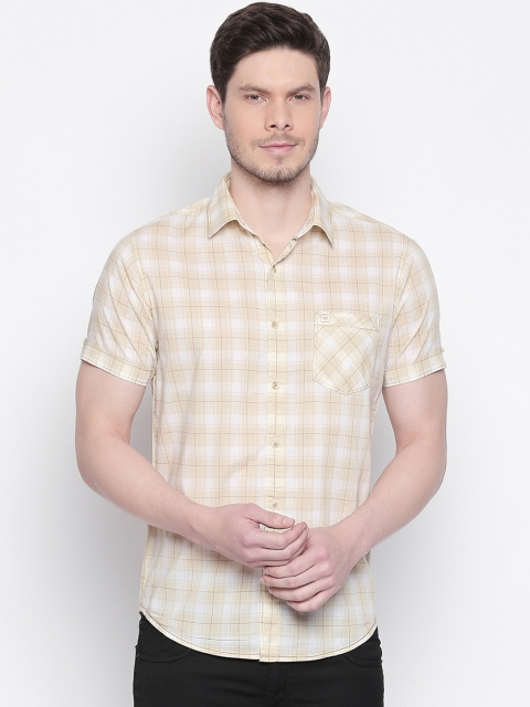 

Mufti Men Yellow & White Slim Fit Checked Casual Shirt