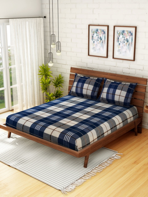 

WELHOME Blue & White Geometric 160 TC Microfibre 1 Queen Bedsheet with 2 Pillow Covers