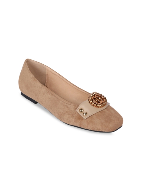 

Sole To Soul Women Beige Embellished Ballerinas