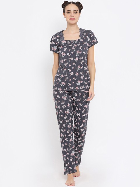 

Kanvin Women Charcoal Grey & Pink Printed Night Suit