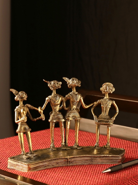 

ExclusiveLane Gold-Toned Brass Dhokra Art Handcrafted Tribal Storytellers Figurine Showpiece