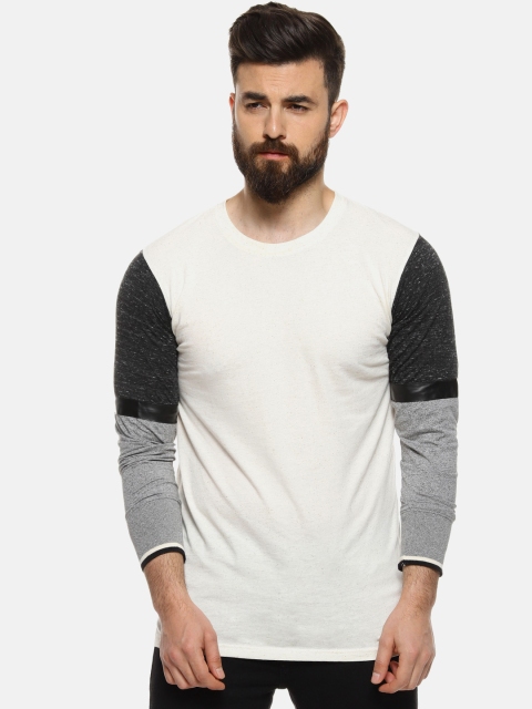 

Campus Sutra Men Cream-Coloured Solid Round Neck T-shirt