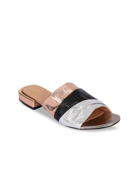 

Sole To Soul Women Peach-Coloured Colourblocked Heels