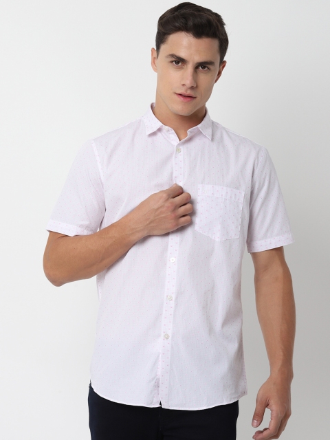 

Allen Solly Men White & Pink Slim Fit Checked Casual Shirt