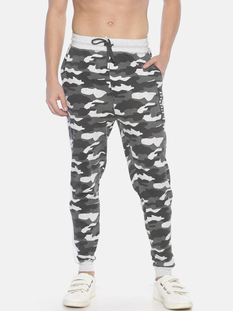 

Steenbok Men Grey Camouflage Printed Straight-Fit Joggers