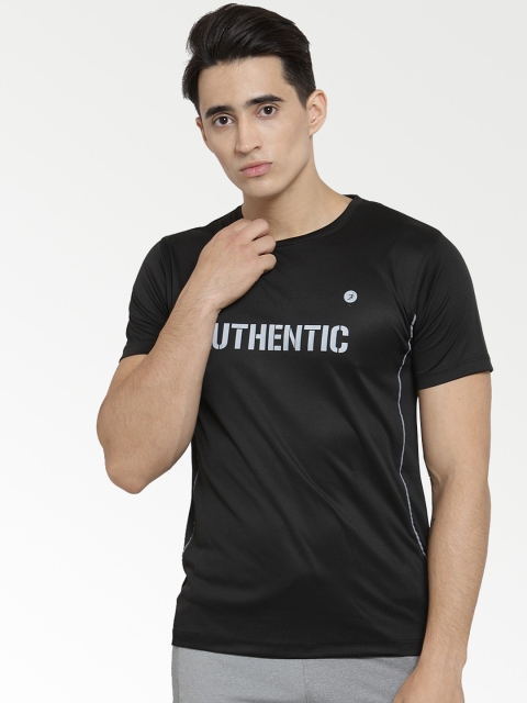 

BUKKUM Men Black & Off White Printed Round Neck T-shirt