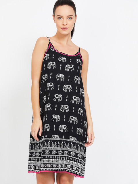 

Ginger by Lifestyle Women Black & White Printed Nightdress