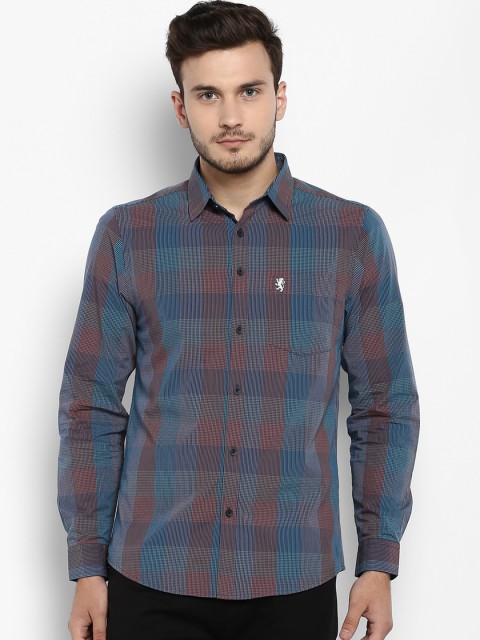 

Red Tape Men Blue & Red Regular Fit Checked Casual Shirt