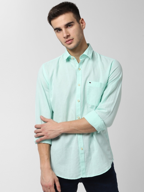 

Peter England Casuals Men Green Slim Fit Solid Casual Shirt