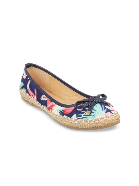 

Metro Women Blue Printed Ballerinas