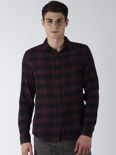 

Blue Saint Men Black & Maroon Slim Fit Checked Casual Shirt