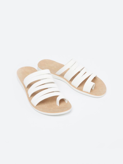 

Ginger by Lifestyle Women White Solid One Toe Flats