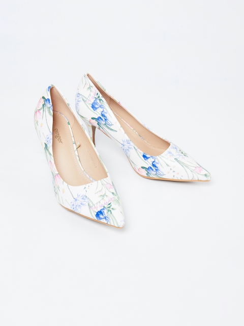 

Ginger by Lifestyle Women White Printed Pumps