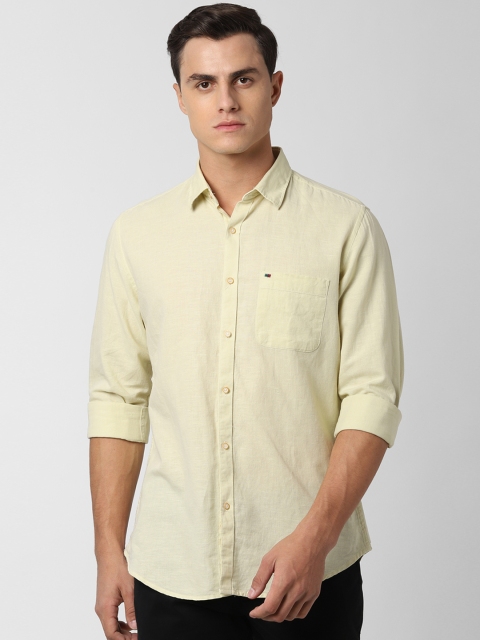 

Peter England Casuals Men Yellow Slim Fit Solid Casual Shirt