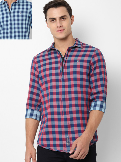 

Solly Jeans Co. Men Blue & Red Regular Fit Checked Casual Shirt