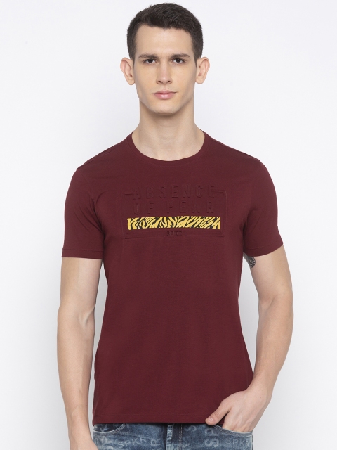 

SPYKAR Men Maroon Printed Round Neck T-shirt
