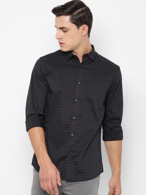 

Allen Solly Men Black Slim Fit Printed Casual Shirt
