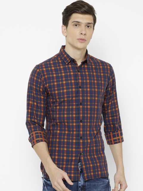 

AweTRend Men Navy Blue & Orange Slim Fit Checked Casual Shirt