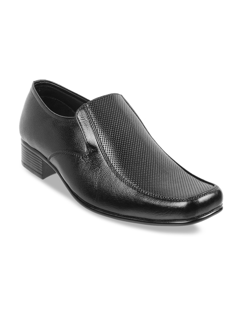 Metro Men Black Textured Leather Formal Loafers