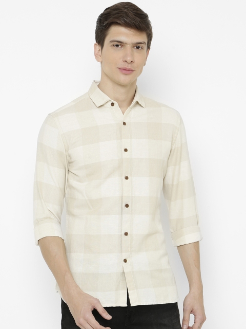 

AweTRend Men Beige Slim Fit Checked Casual Shirt